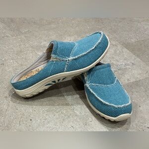 Womens Canvas SKECHERS Relaxed Fit Memory Foam Slip On Shoes, sz 9